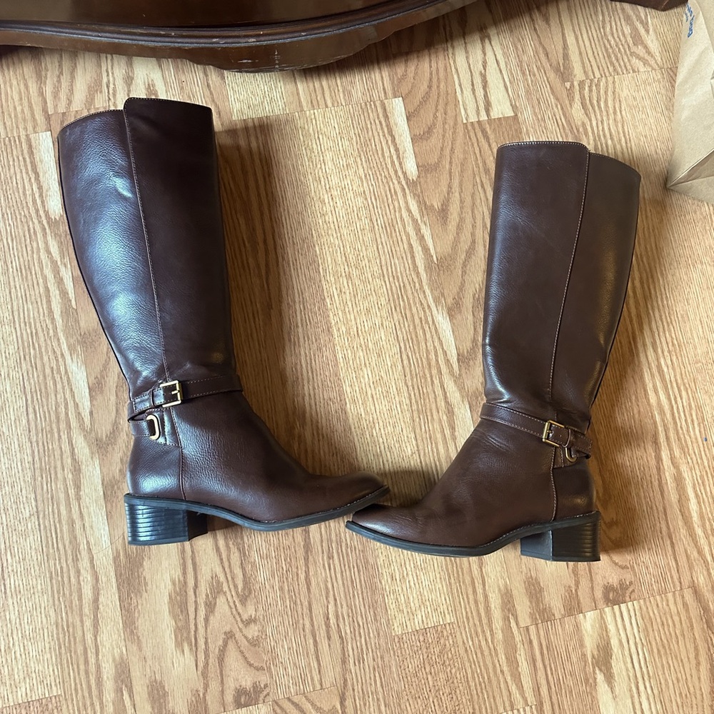 NWOT chaps sz 7 boots